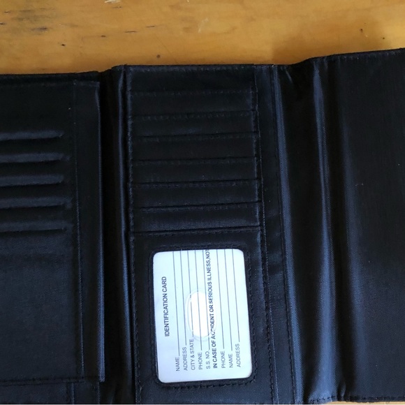 Monogram M wallet - Picture 3 of 5